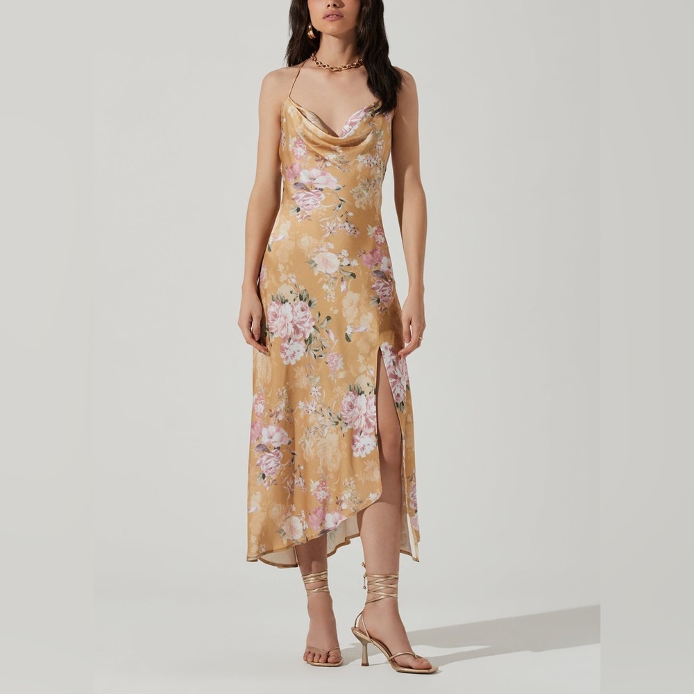 ASTR The Label - GAIA FLORAL MIDI DRESS